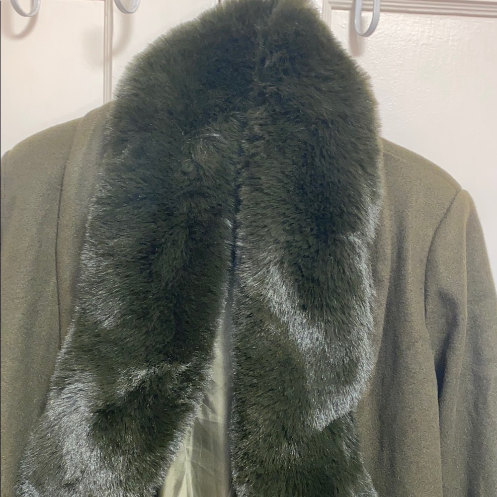 SHEIN LUNE Medium Olive Green Elegant Fuzzy Collar Belted Overcoat - Picture 5 of 12